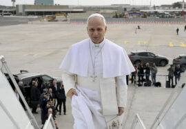 papa leone xiv in viaggio per la francia
