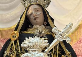 statua della madonna addolorata