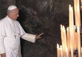 papa leone xiv candele francia