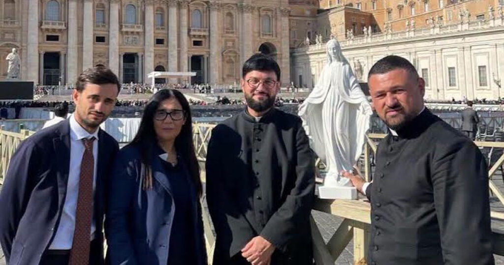 statua immacolata per epomeo poortata a roma